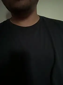 Qwert9012 online show from November 2025 11:20:01 AM