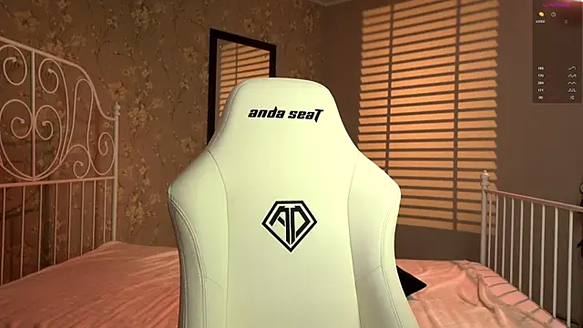 MilkLina online show from November 2025 01:03:01 PM