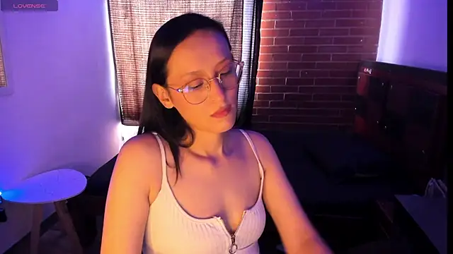 Samantha Devil online show from November 2025 05:46:02 PM