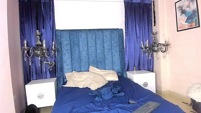 PiperrCry online show from November 2025 04:43:02 AM