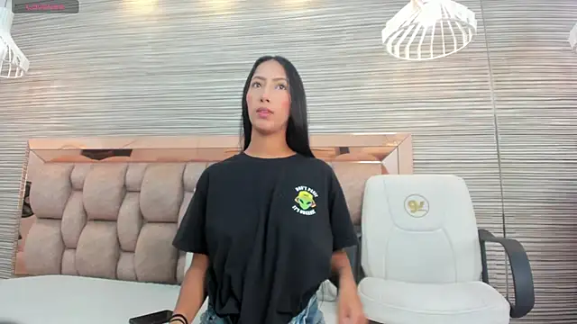 kathia dumons online show from November 2025 11:57:02 AM