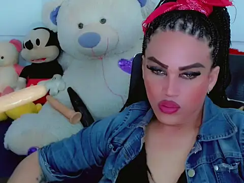 Snapshot of NharaBigCock chatting on November 2025 07:35:02 PM NharaBigCock online show from November 2025 07:35:02 PM