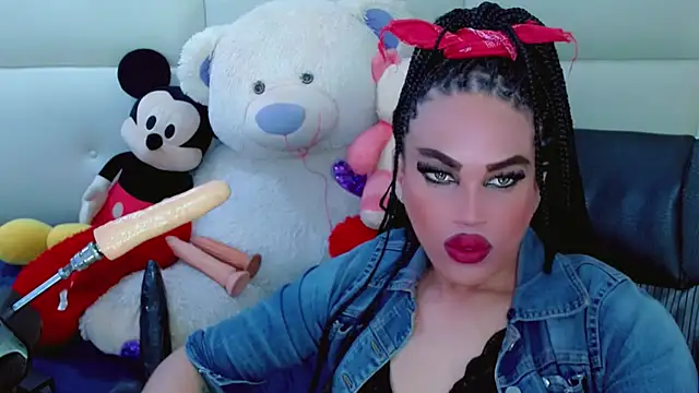 Snapshot of NharaBigCock chatting on November 2025 06:20:01 PM NharaBigCock online show from November 2025 06:20:01 PM