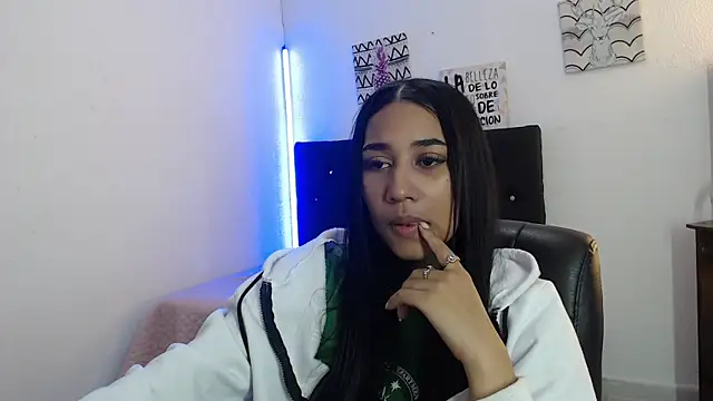 lyam ebony  online show from February 2026 08:16:01 PM