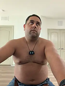 Snapshot of GoldenTemptation chatting on January 2026 04:22:02 PM GoldenTemptation online show from January 2026 04:22:02 PM