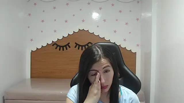 scarlett percy t online show from November 2025 07:24:01 PM