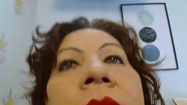 Snapshot of Rosalie_Durand chatting on April 2026 07:37:01 PM Rosalie Durand online show from April 2026 07:37:01 PM