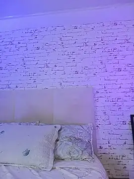 Snapshot of April_Kay chatting on November 2025 03:41:01 AM April Kay online show from November 2025 03:41:01 AM