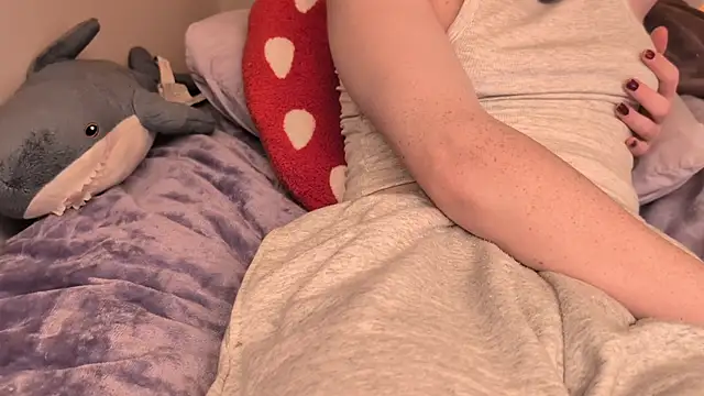 chloehollis online show from November 2025 06:07:01 PM