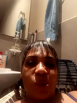 Snapshot of Eva_rouse2 chatting on February 2026 03:24:01 AM Eva rouse2 online show from February 2026 03:24:01 AM