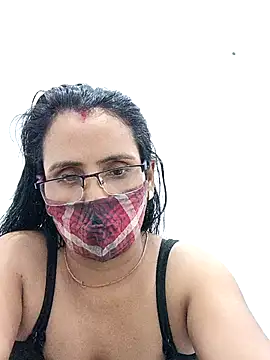 sanjana077 online show from February 2026 12:35:02 PM