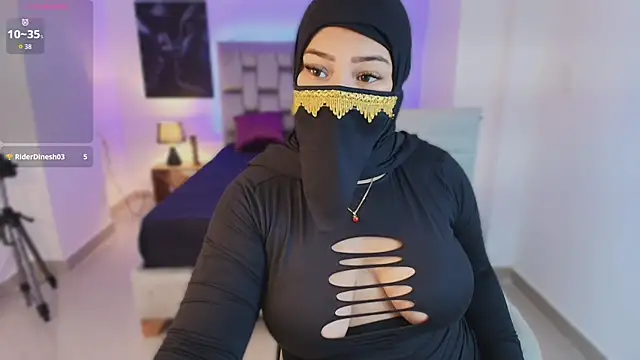 Snapshot of samiraa_haalem chatting on November 2025 05:02:02 PM samiraa haalem online show from November 2025 05:02:02 PM