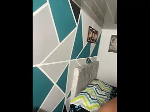 Mike and Rayan online show from December 2025 03:25:02 AM