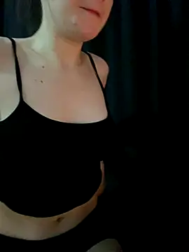 shrie beverly00 online show from November 2025 02:33:01 AM