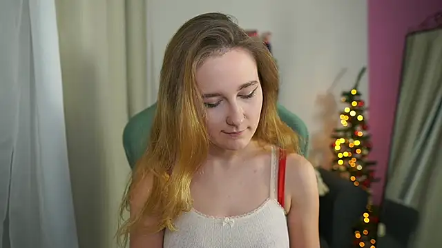 glossy babe  online show from December 2025 02:13:01 PM