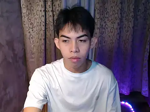 Urhotsilverboy online show from January 2026 11:04:02 AM