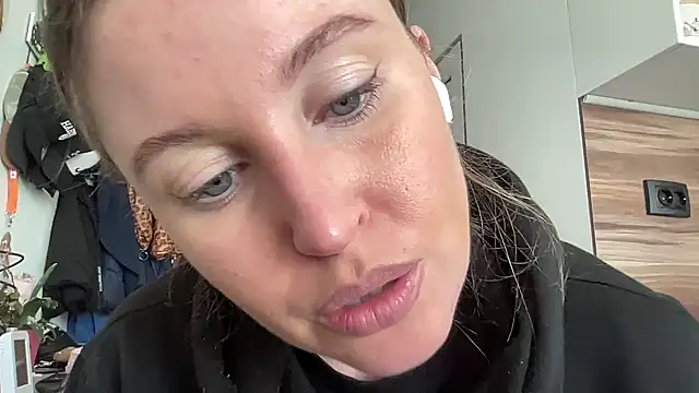 Snapshot of Ameli8 chatting on February 2026 12:34:01 PM Ameli8 online show from February 2026 12:34:01 PM