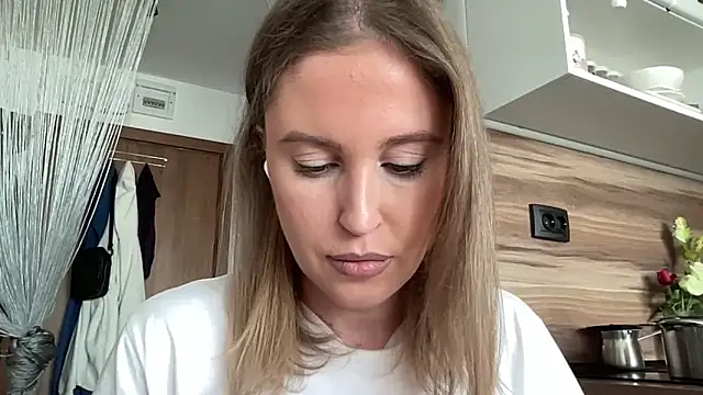 Snapshot of Ameli8 chatting on March 2026 02:01:01 PM Ameli8 online show from March 2026 02:01:01 PM