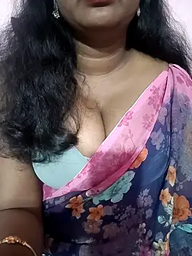 Keerthee  online show from November 2025 05:44:02 PM