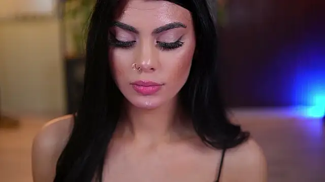 RavennaDArcy online show from March 2026 08:04:01 PM