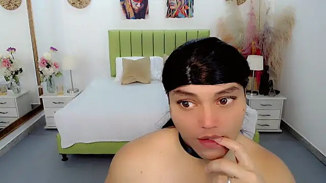 sebastian cruz  online show from April 2026 07:00:01 PM