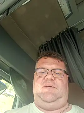 Grase44 online show from November 2025 11:35:01 AM