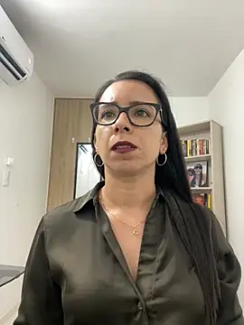 Vicky ro online show from November 2025 01:06:01 AM