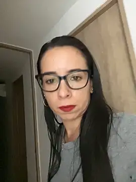 Vicky ro online show from November 2025 01:06:01 AM