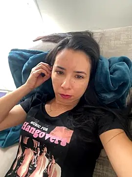 Vicky ro online show from November 2025 01:15:02 PM