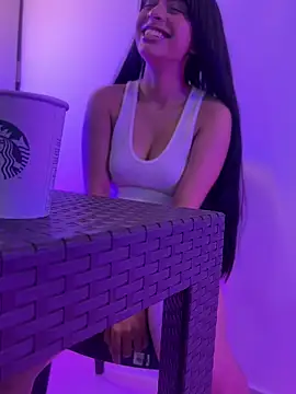 zevellez online show from November 2025 01:22:02 AM