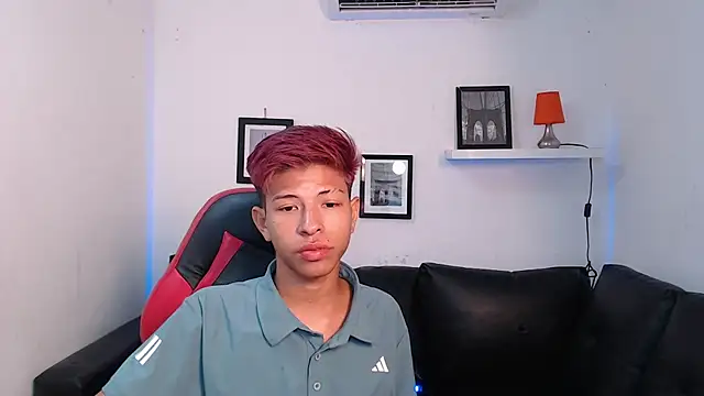 Tessachains 2  online show from November 2025 08:42:02 PM