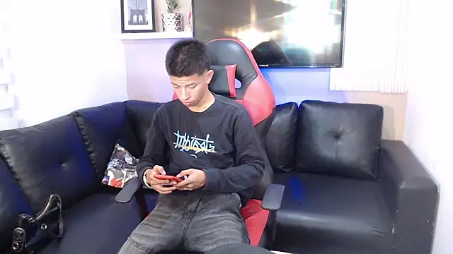 Tessachains 2  online show from January 2026 03:20:02 AM