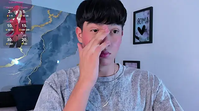 Isaac Kurtt online show from December 2025 08:03:02 PM