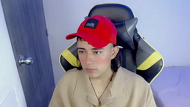 Tatann 18 online show from November 2025 06:19:01 PM