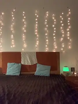 Snapshot of massagistahotbrunette chatting on December 2025 07:53:01 PM massagistahotbrunette online show from December 2025 07:53:01 PM