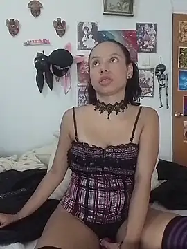 Snapshot of kiaralenon chatting on November 2025 02:25:01 AM kiaralenon online show from November 2025 02:25:01 AM