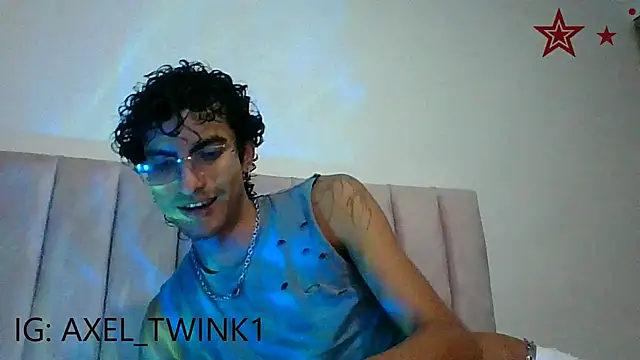 Snapshot of axel_love13 chatting on January 2026 12:23:02 AM axel love13 online show from January 2026 12:23:02 AM