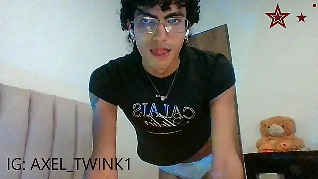 Snapshot of axel_love13 chatting on January 2026 05:35:01 AM axel love13 online show from January 2026 05:35:01 AM