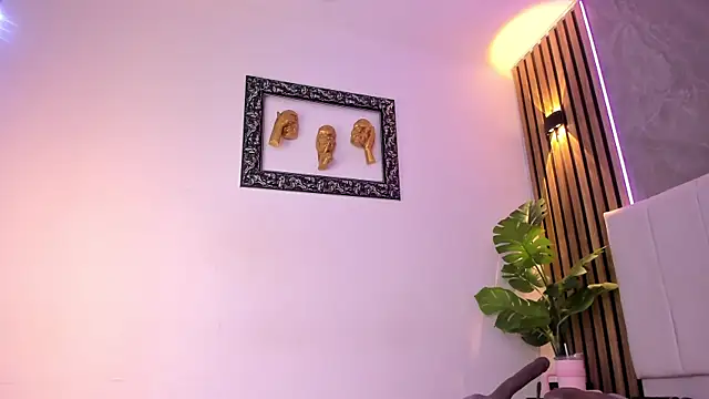 Carlotta de velour online show from March 2026 08:26:33 AM