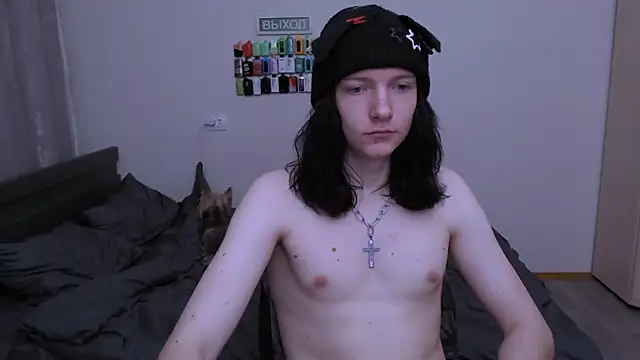 Snapshot of RaidenXL chatting on November 2025 10:04:02 PM RaidenXL online show from November 2025 10:04:02 PM