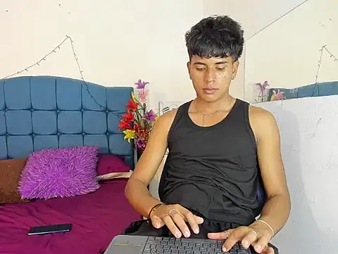 Valentino Lane online show from January 2026 02:26:01 AM