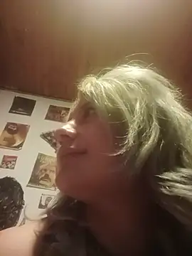 Hollywouldd online show from November 2025 06:19:02 PM