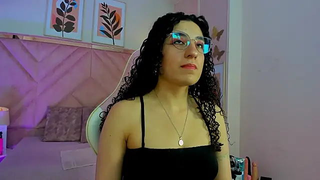 DemiJones  online show from February 2026 03:44:02 AM