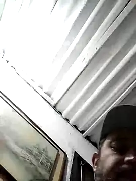 linahotlatina online show from November 2025 02:09:01 AM