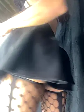 Alexandra curly online show from November 2025 10:57:02 AM