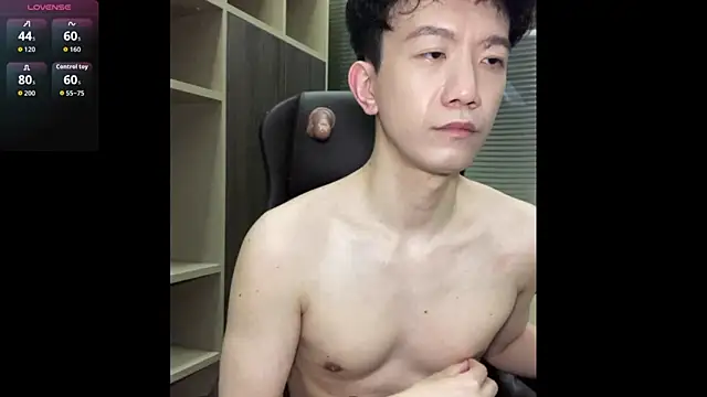 CouplingCry online show from May 2026 04:04:02 PM