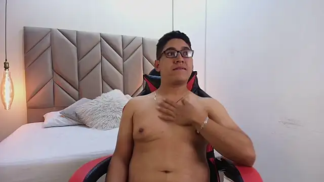 DanteVoss online show from November 2025 03:49:02 AM