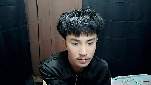 Snapshot of Urloverhardcock chatting on June 2026 03:42:02 PM Urloverhardcock online show from June 2026 03:42:02 PM