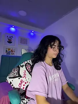  vaiolet owo online show from November 2025 07:03:02 AM