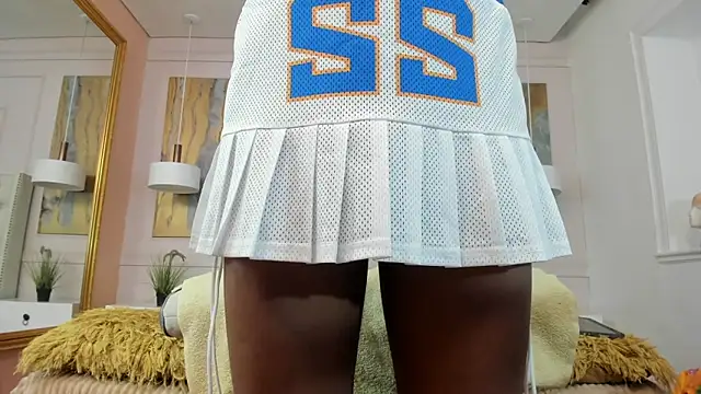 Snapshot of RosaliaMontero chatting on January 2026 03:38:01 PM RosaliaMontero online show from January 2026 03:38:01 PM